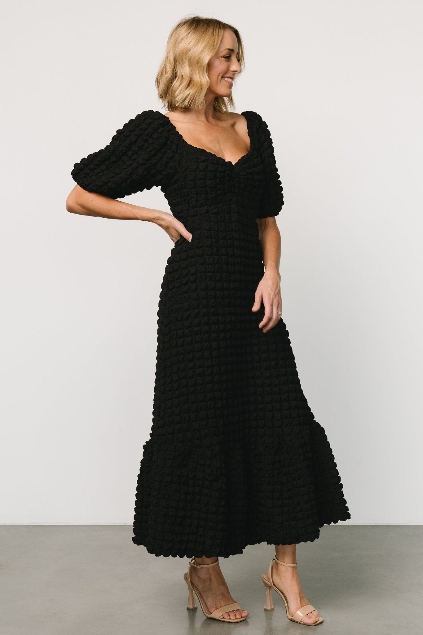 Textured Sweetheart Neckline Dress with Puffed Sleeves | Therese Black