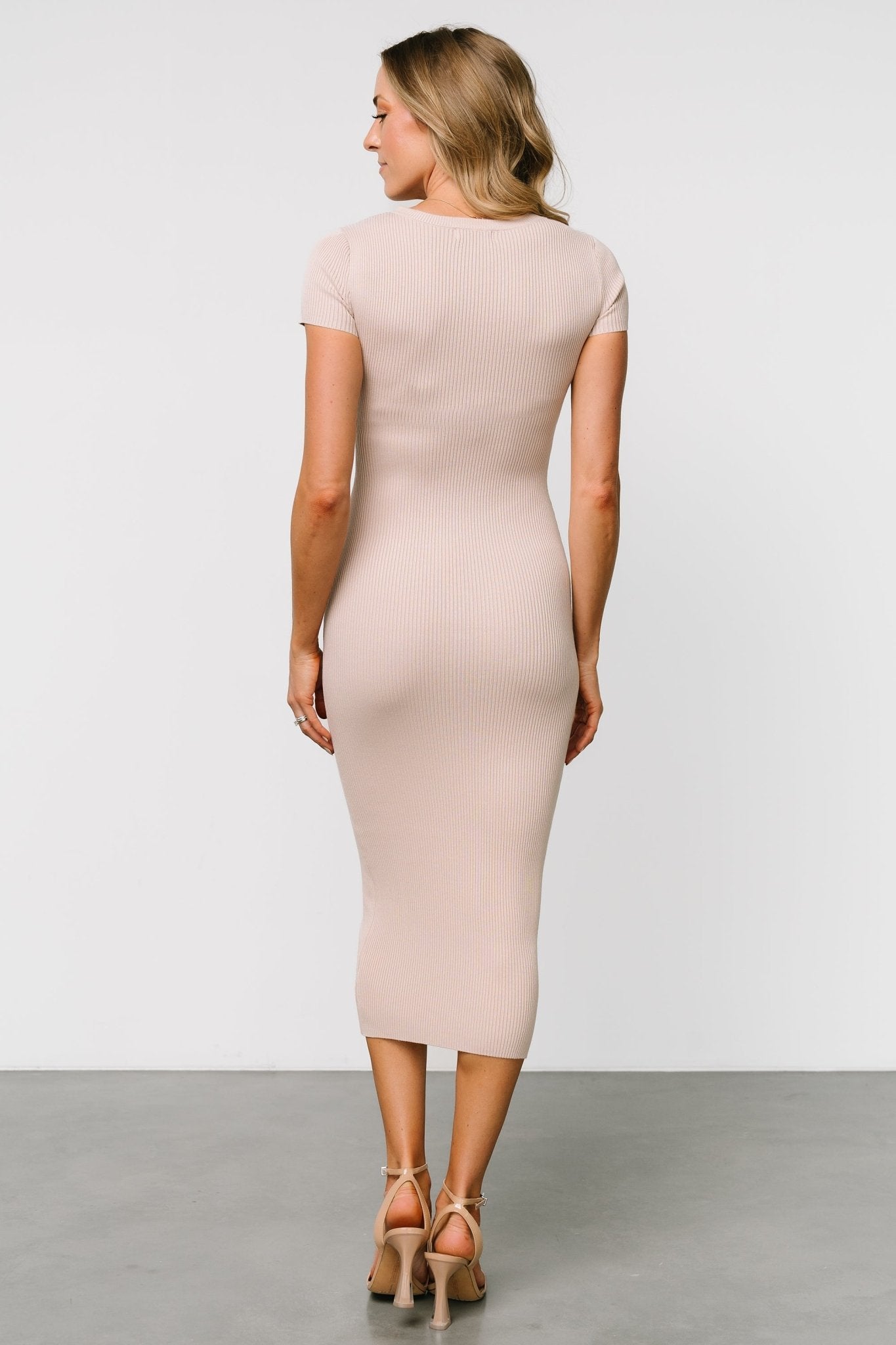 Ribbed Midi Dress with Stretch | Sand Color | Dana