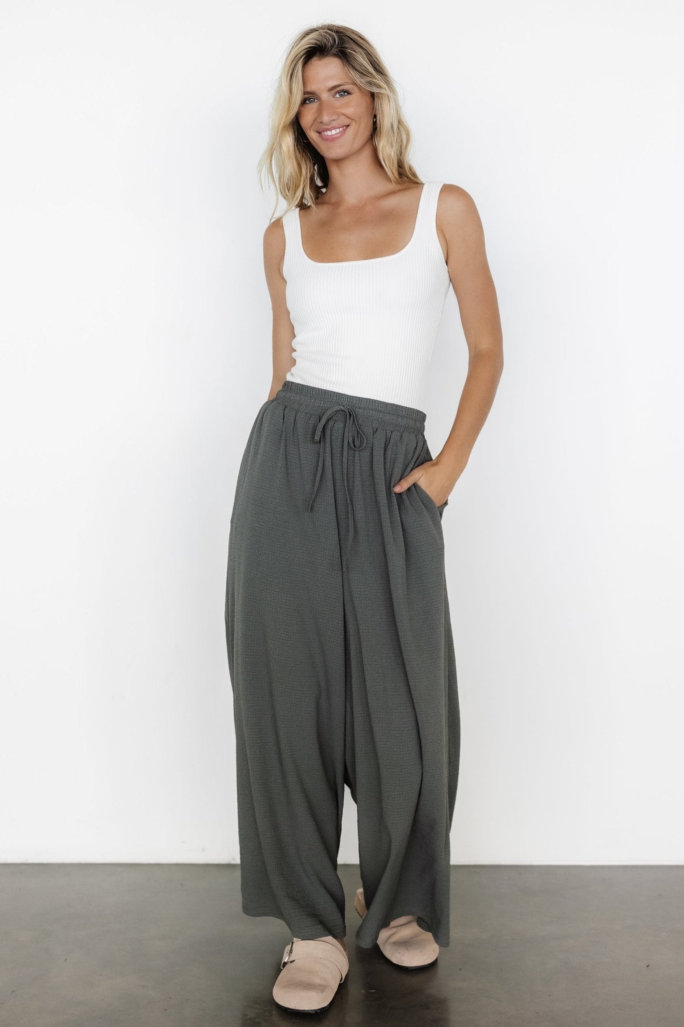 Wide-Leg Olive Pants for Travel & Work | Florence Textured