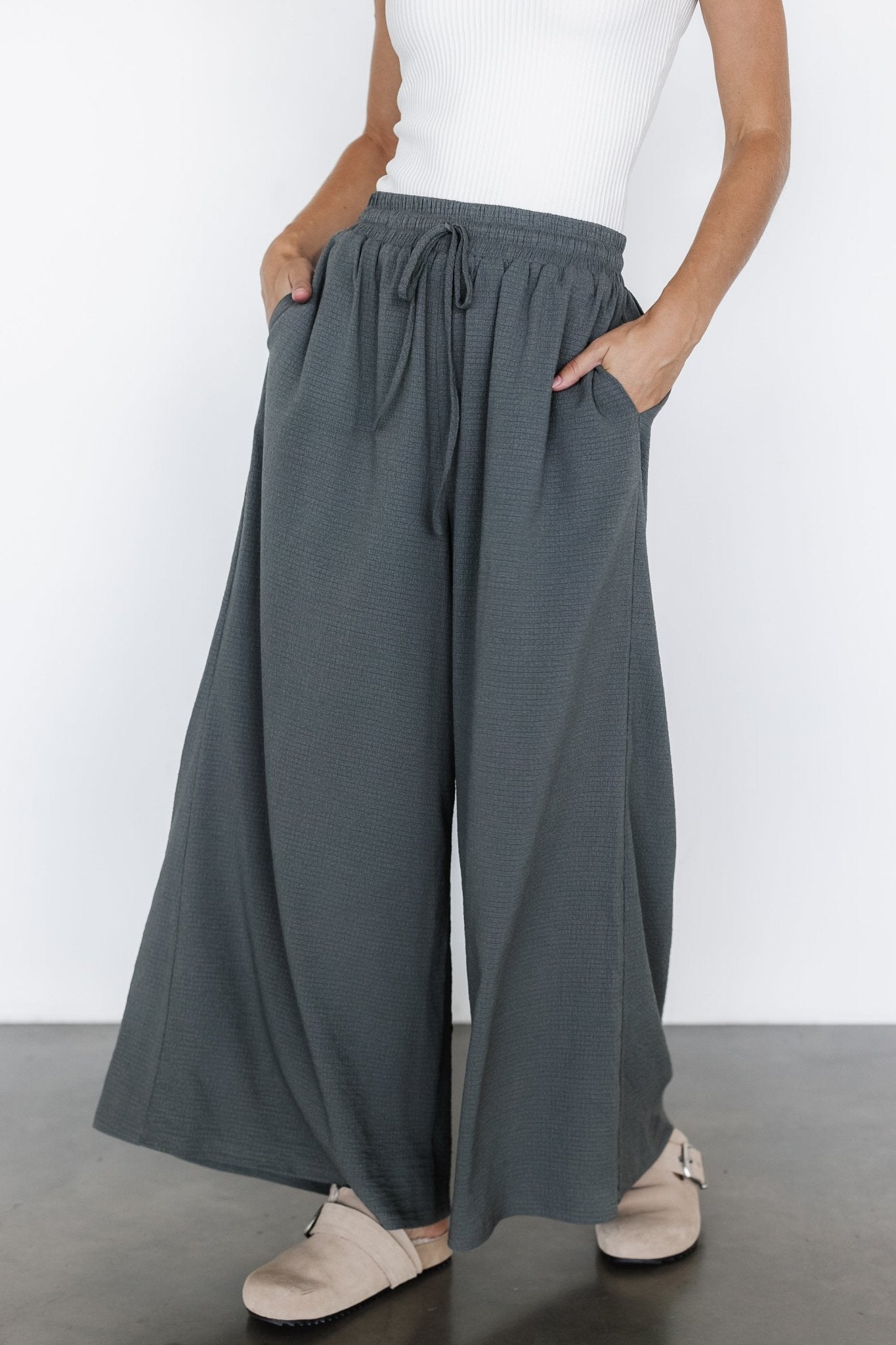 Wide-Leg Olive Pants for Travel & Work | Florence Textured