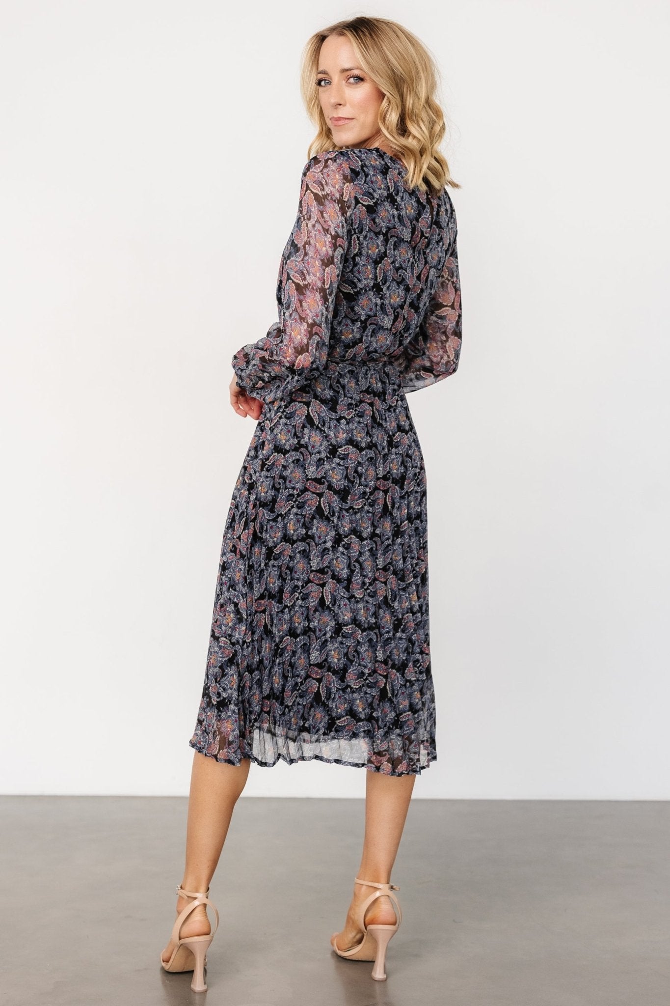 Black Paisley Print Midi Dress with Keyhole Back | Laurie