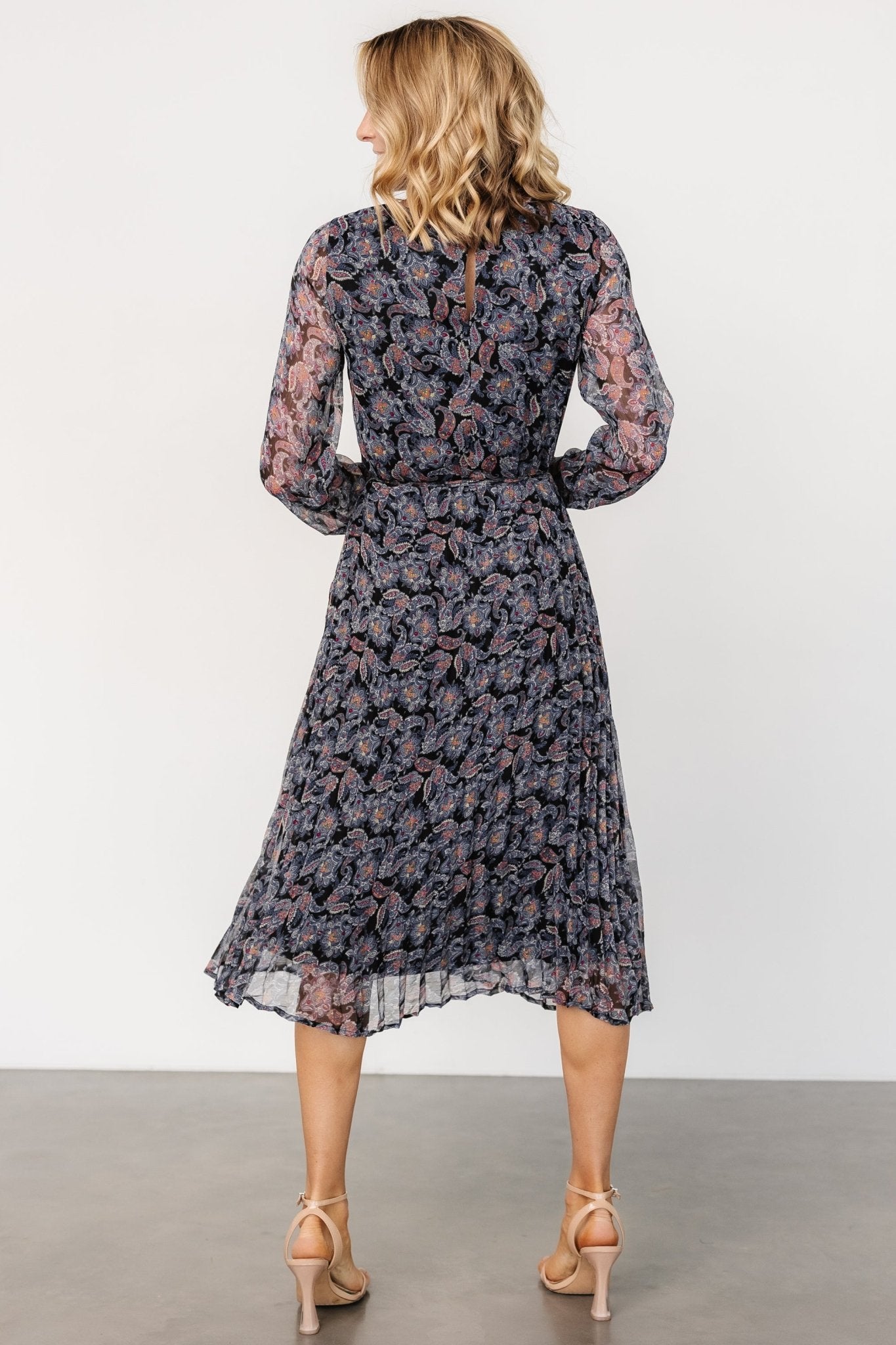 Black Paisley Print Midi Dress with Keyhole Back | Laurie