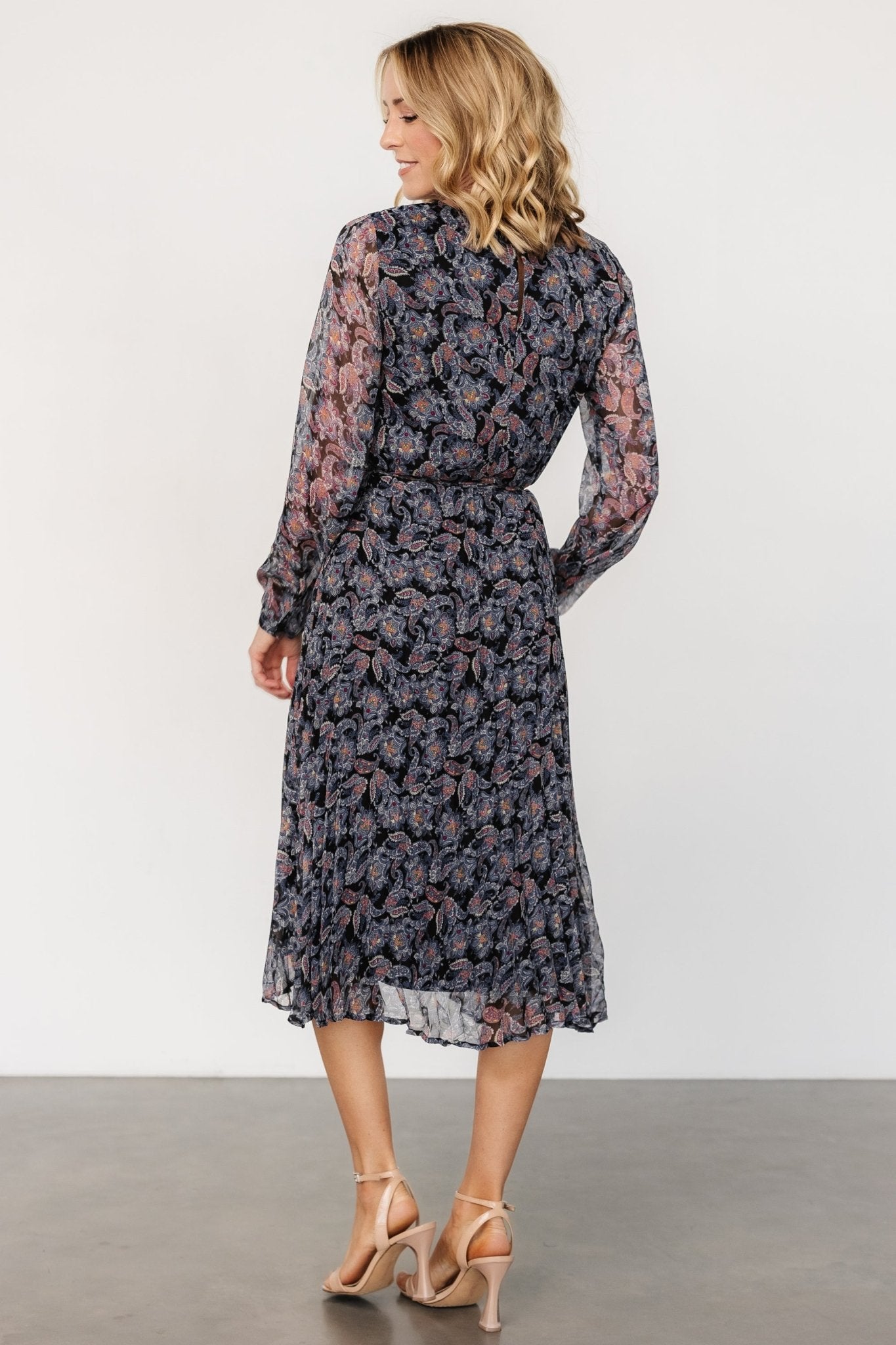 Black Paisley Print Midi Dress with Keyhole Back | Laurie